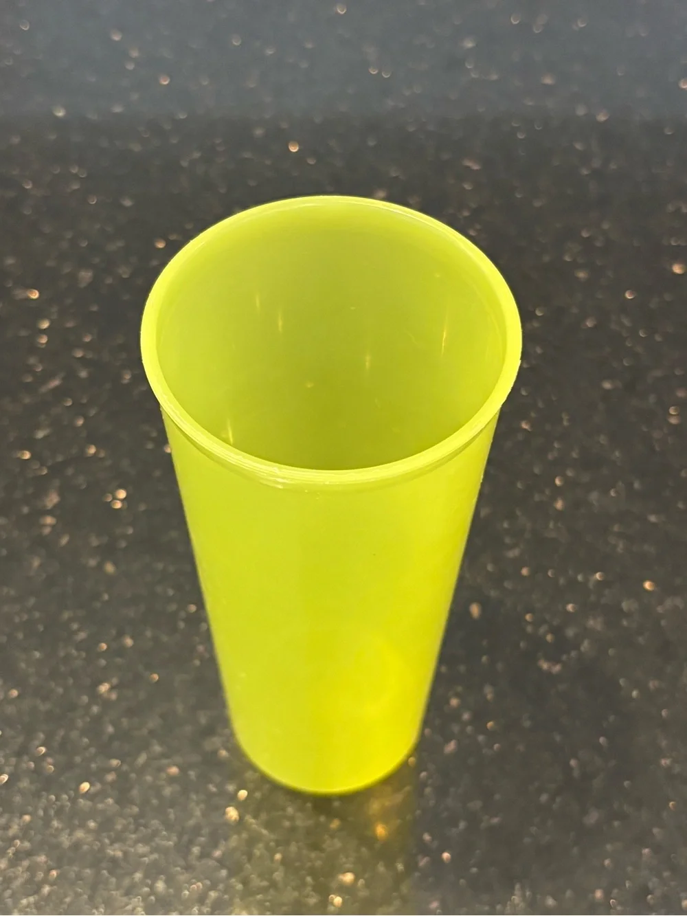 Vintage Lot of 3 Tupperware 16 oz Bright Colors #5107L Tumblers & 2 Lids #4922A